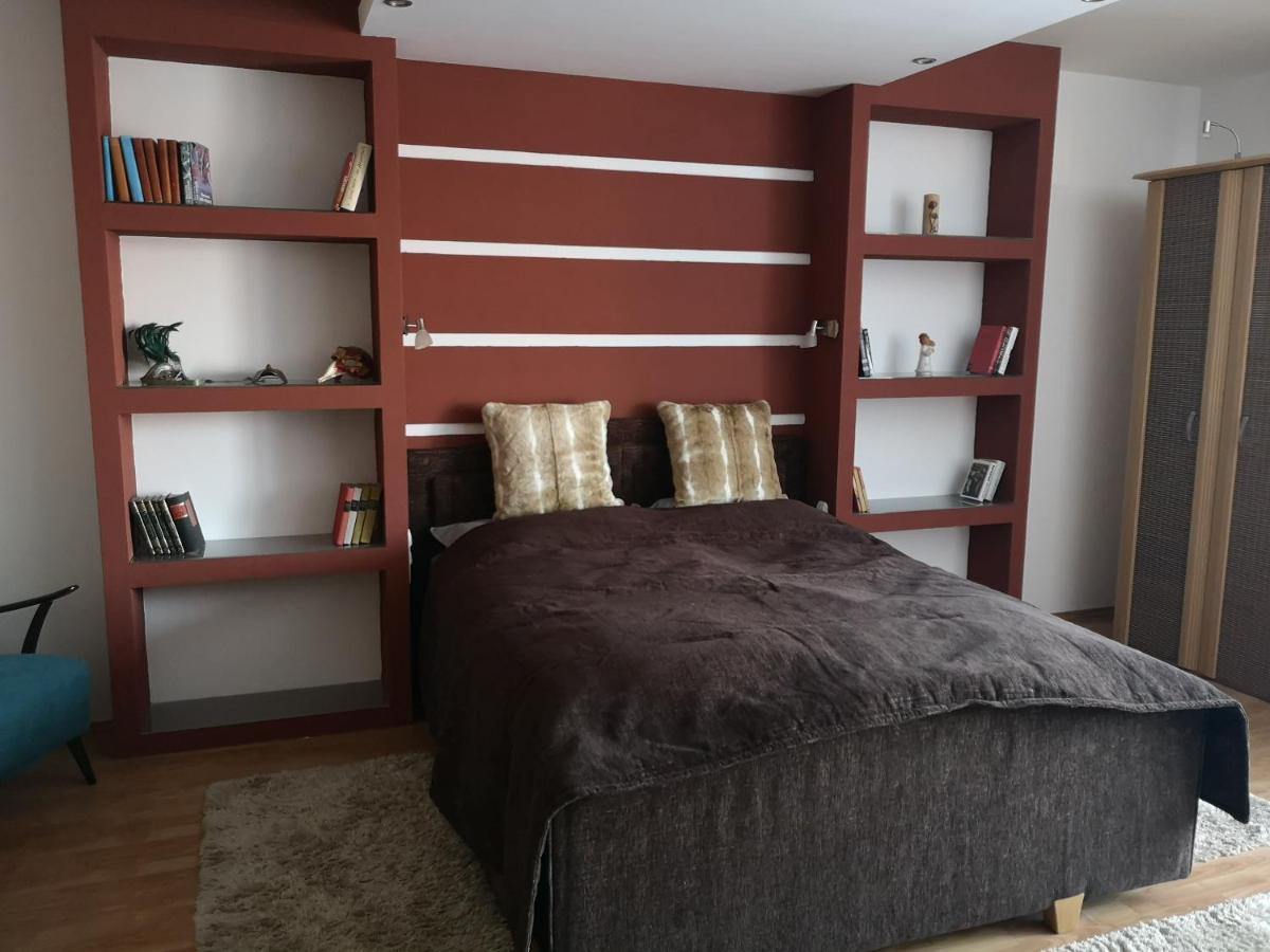 Hotello Apartmanhaz Es Panzio Zalaegerszeg Exterior foto