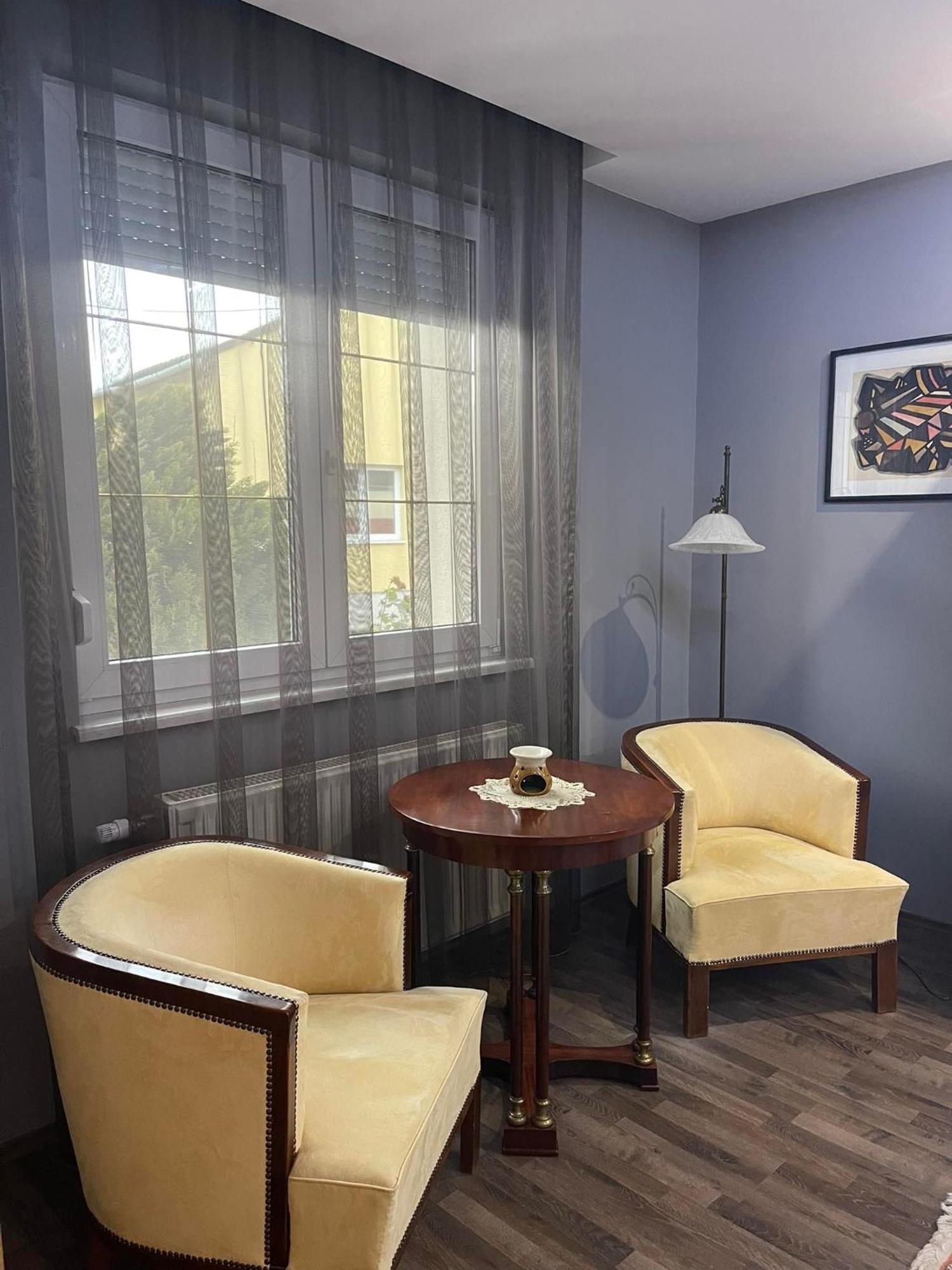 Hotello Apartmanhaz Es Panzio Zalaegerszeg Exterior foto